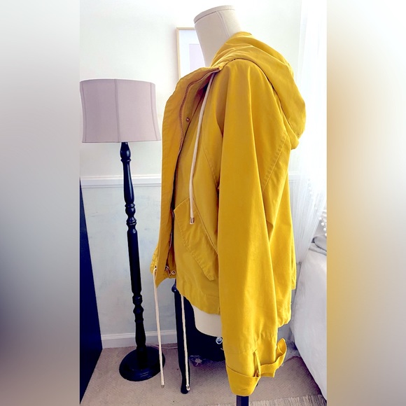 Windbreaker Jacket - Picture 3 of 6